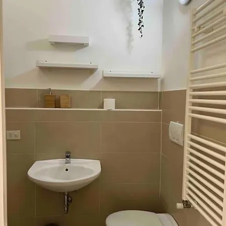 Tarra Place Milan Exterior photo